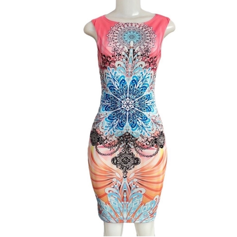 Vibrant Sleeveless Dress with Intricate Patterns Size M